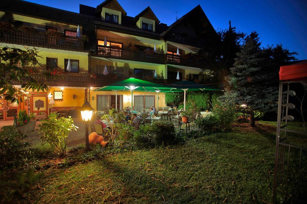 Ringhotel Garni Pflug オーバーキルヒ エクステリア 写真