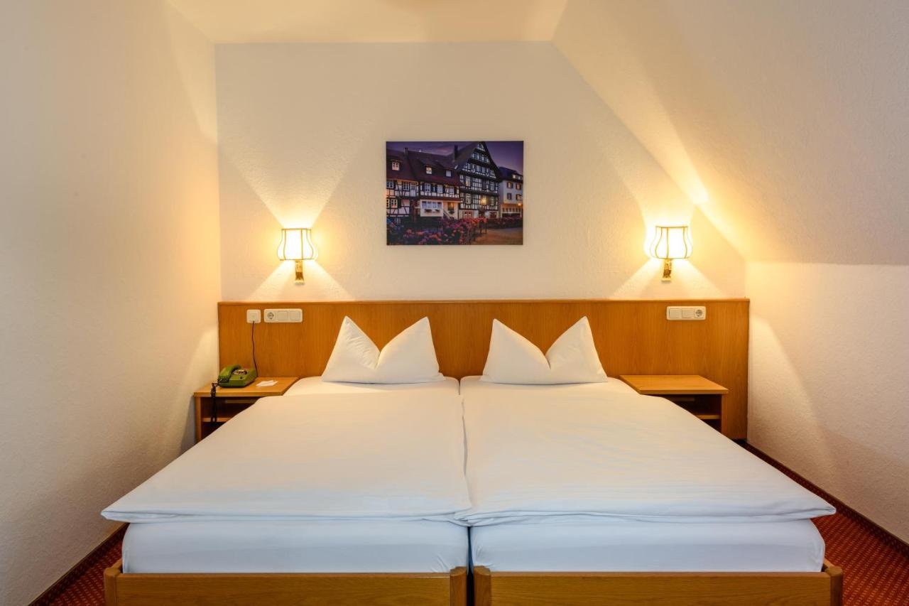 Ringhotel Garni Pflug オーバーキルヒ エクステリア 写真