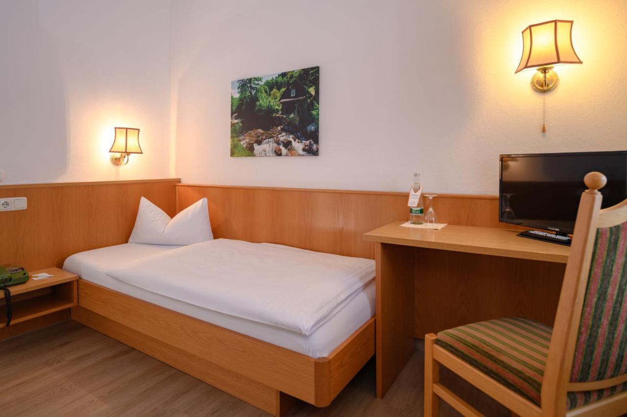 Ringhotel Garni Pflug オーバーキルヒ エクステリア 写真
