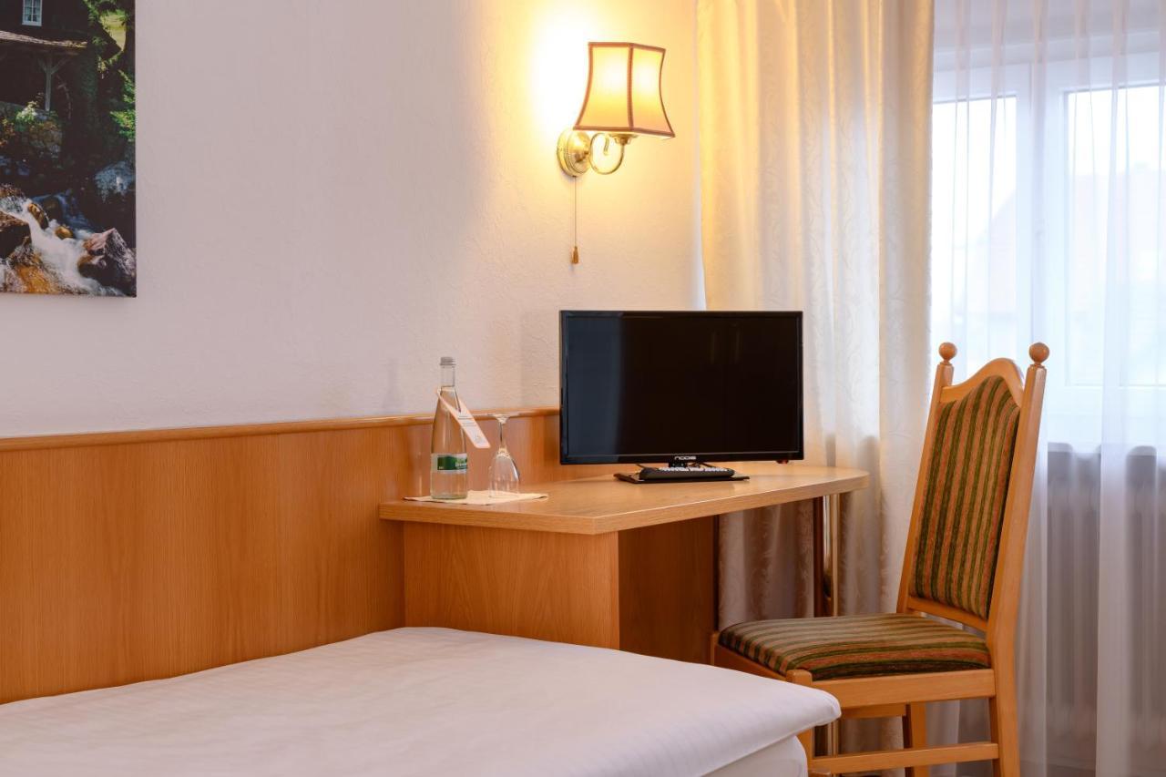 Ringhotel Garni Pflug オーバーキルヒ エクステリア 写真