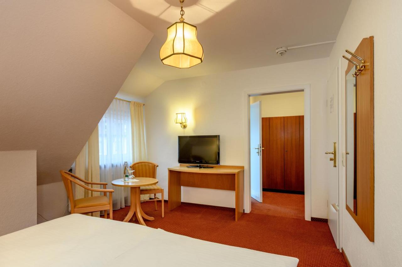 Ringhotel Garni Pflug オーバーキルヒ エクステリア 写真